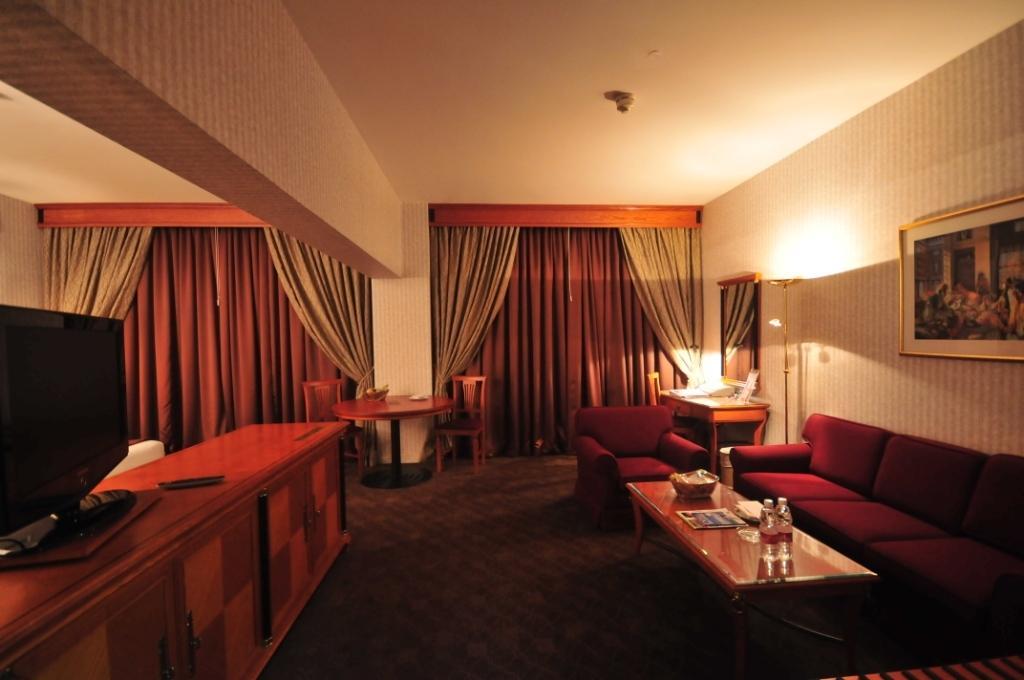 Abjad Grand Hotel Dubai Bilik gambar