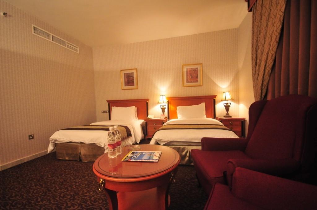 Abjad Grand Hotel Dubai Bilik gambar